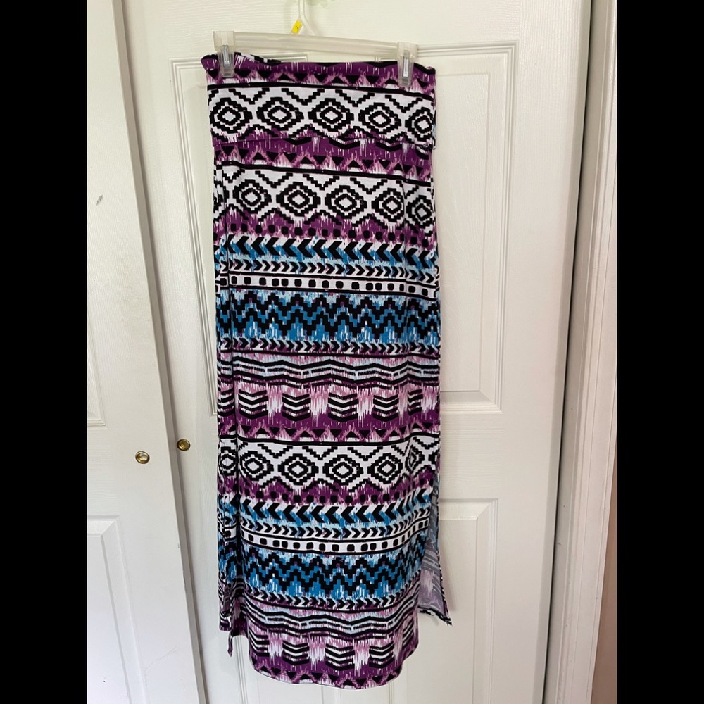 Women’s Dress or Skirt